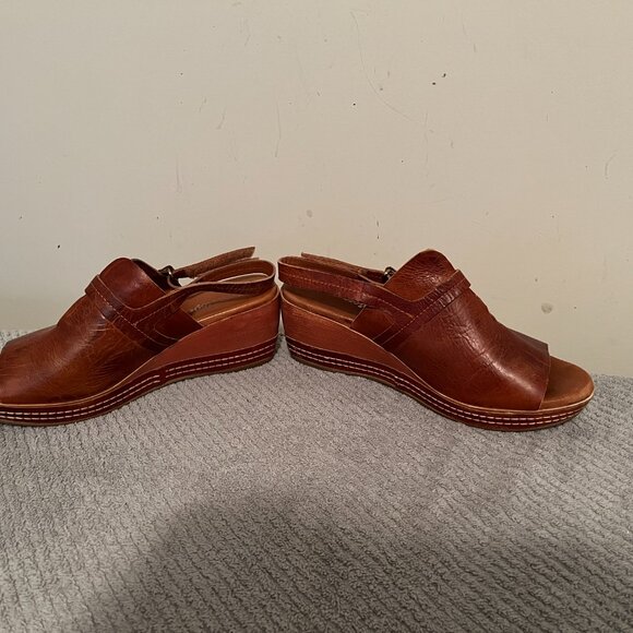 Sandals - Picture 3 of 5